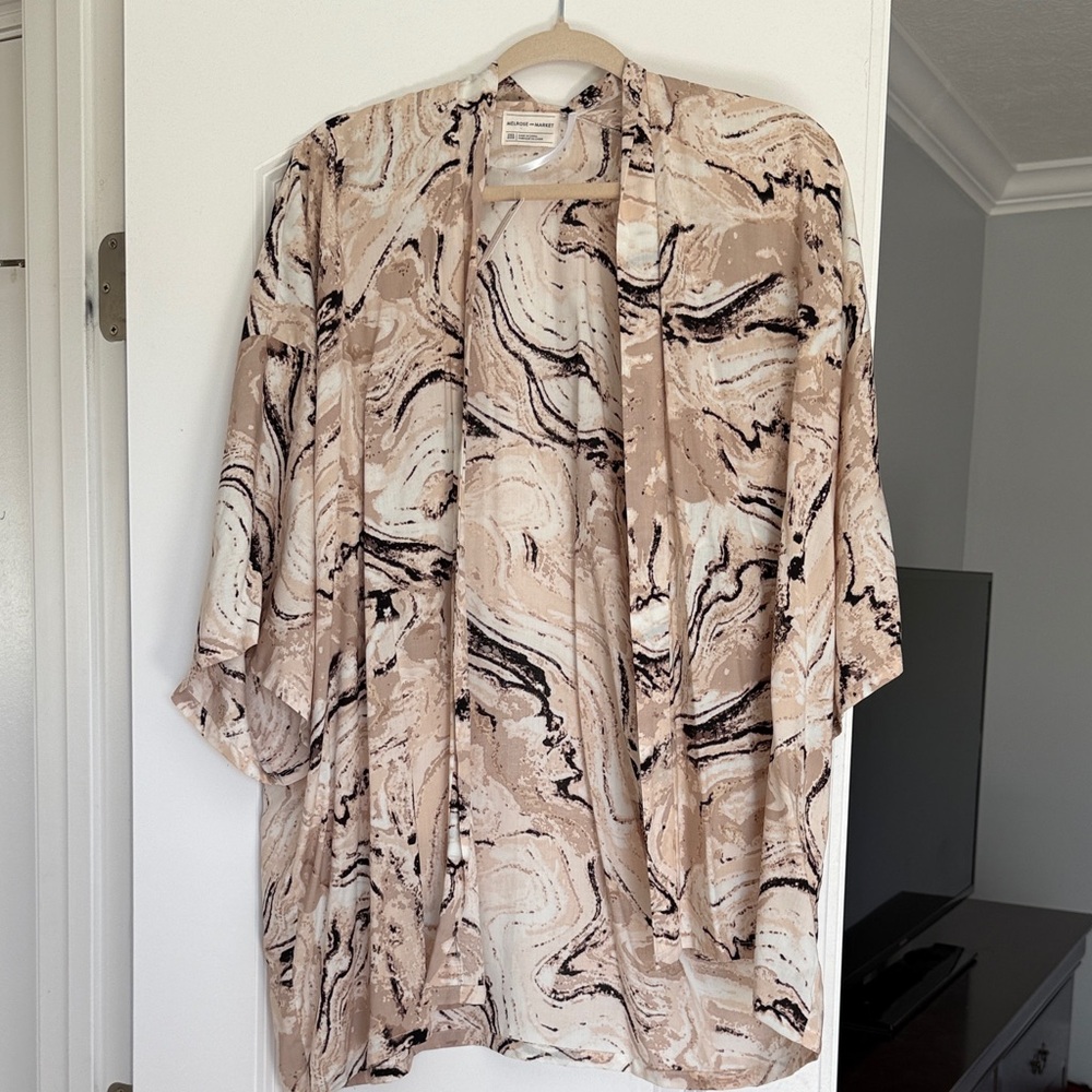 Melrose and Market Beige and Black Marble open shirt/cover up